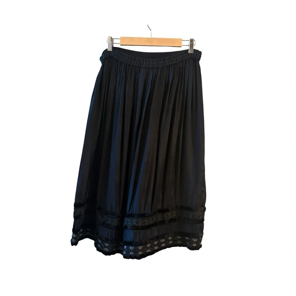 Karavan Black Pleated Midi Skirt Elastic Waist Boho velvet Lace Trim Size Large - Picture 2 of 11